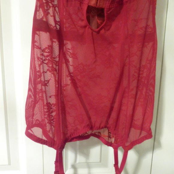 LA SENZA red "sexy Santa" baby doll lace and mesh lingerie - Picture 9 of 12